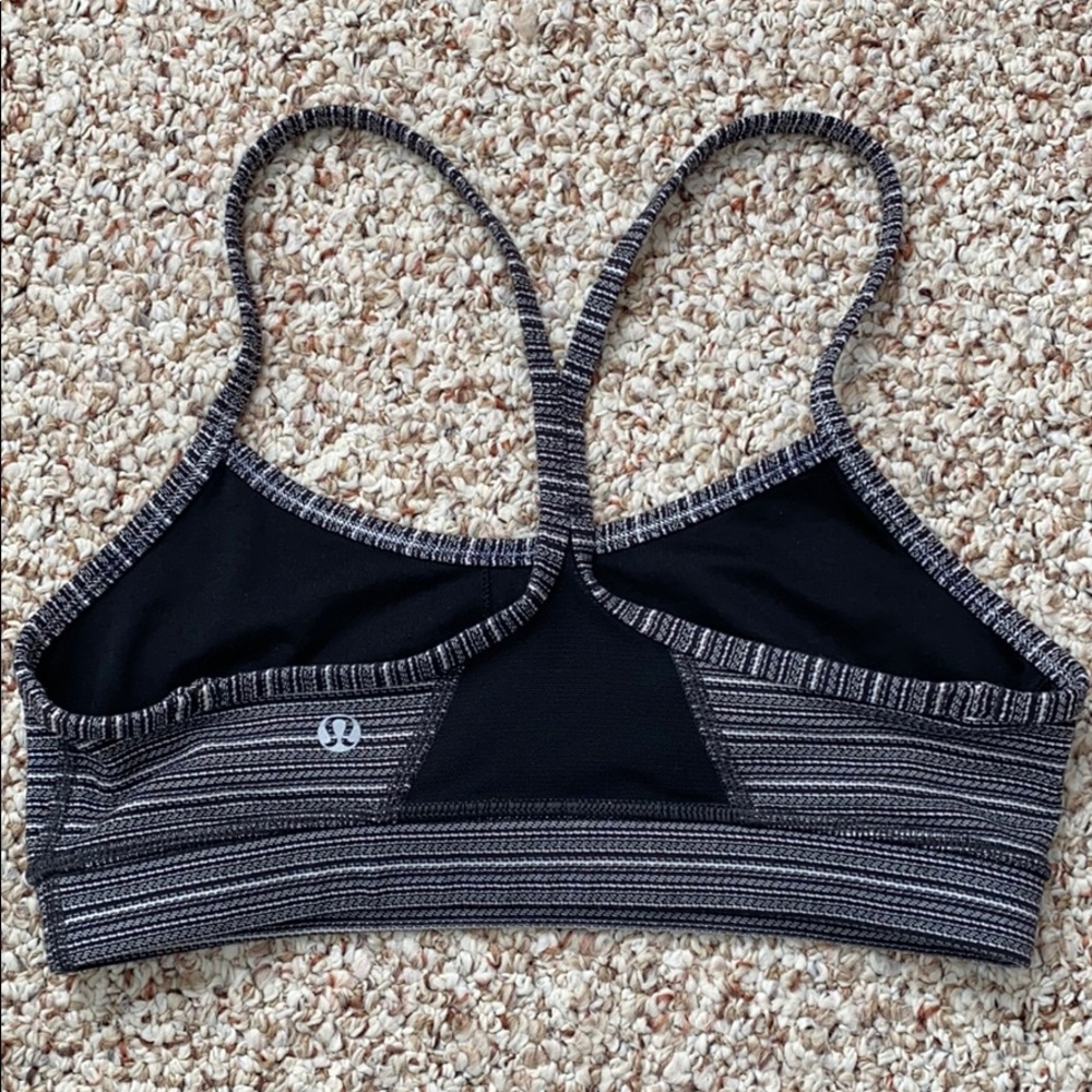 Lululemon Flow Y bra
